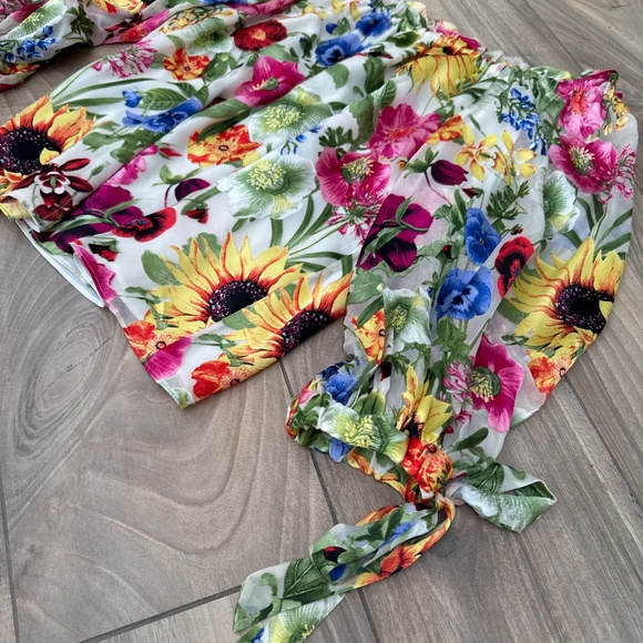 Alice & Olivia - Picture 4 of 5